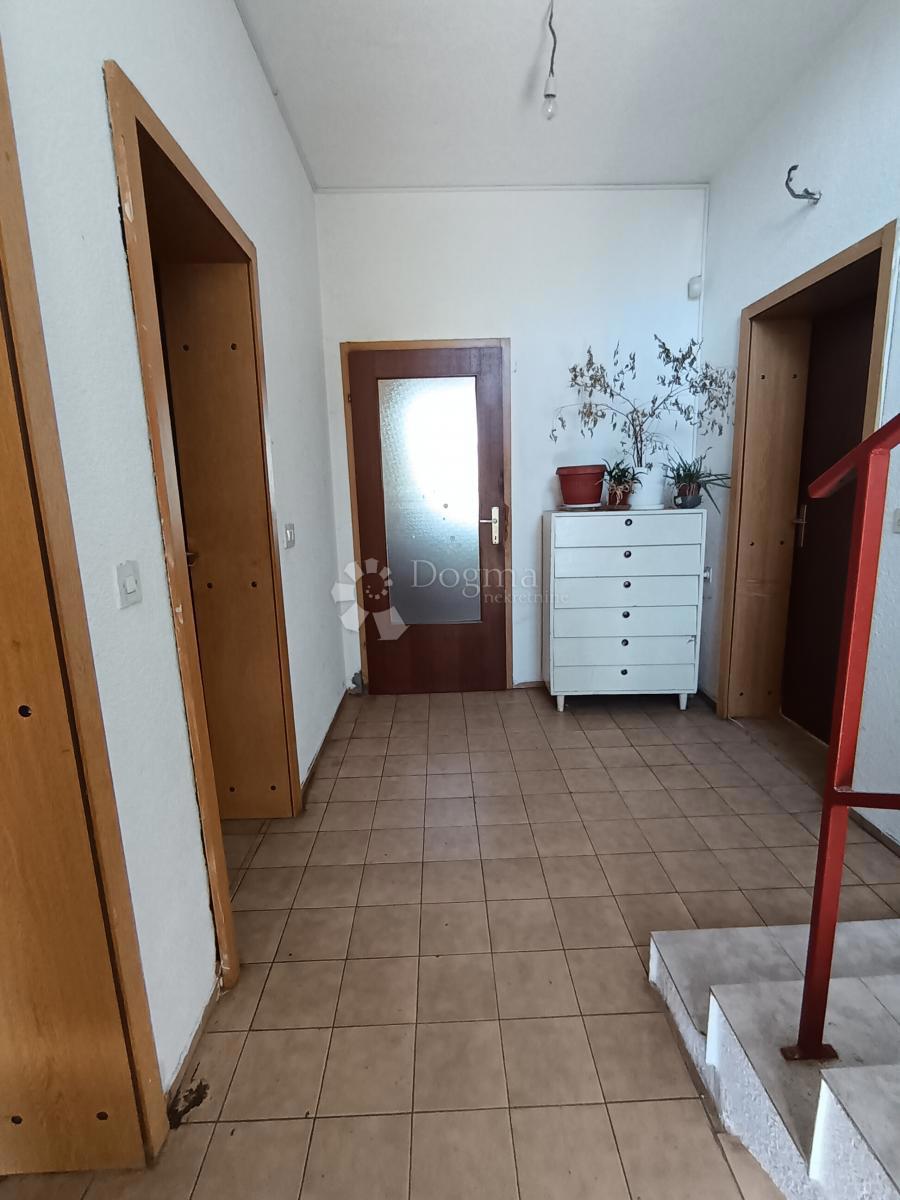 Hiša Tenja, Osijek - Okolica, 238m2