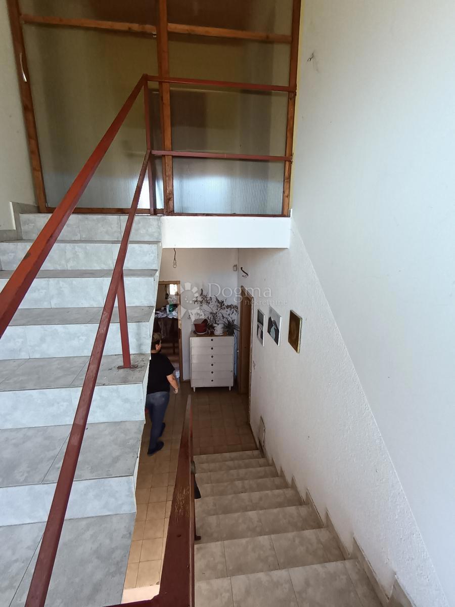 Hiša Tenja, Osijek - Okolica, 238m2