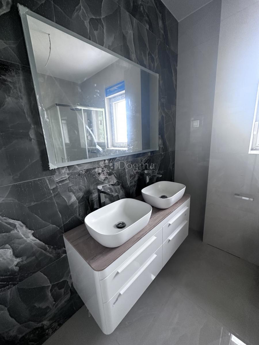 Apartma Seline, Starigrad, 79m2
