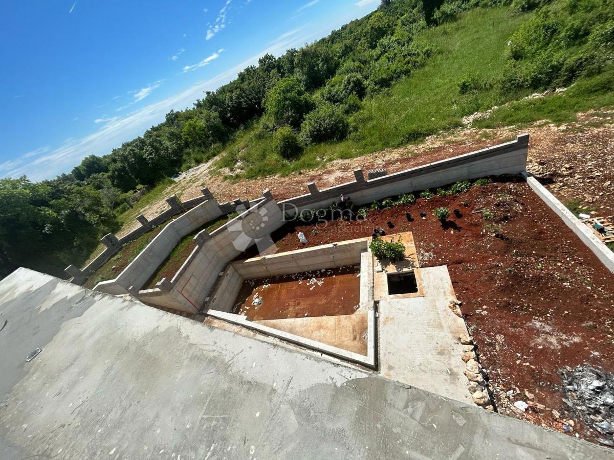 HIŠA Z BAZENOM IN SPA CENTROM - ISTRA/KRNICA