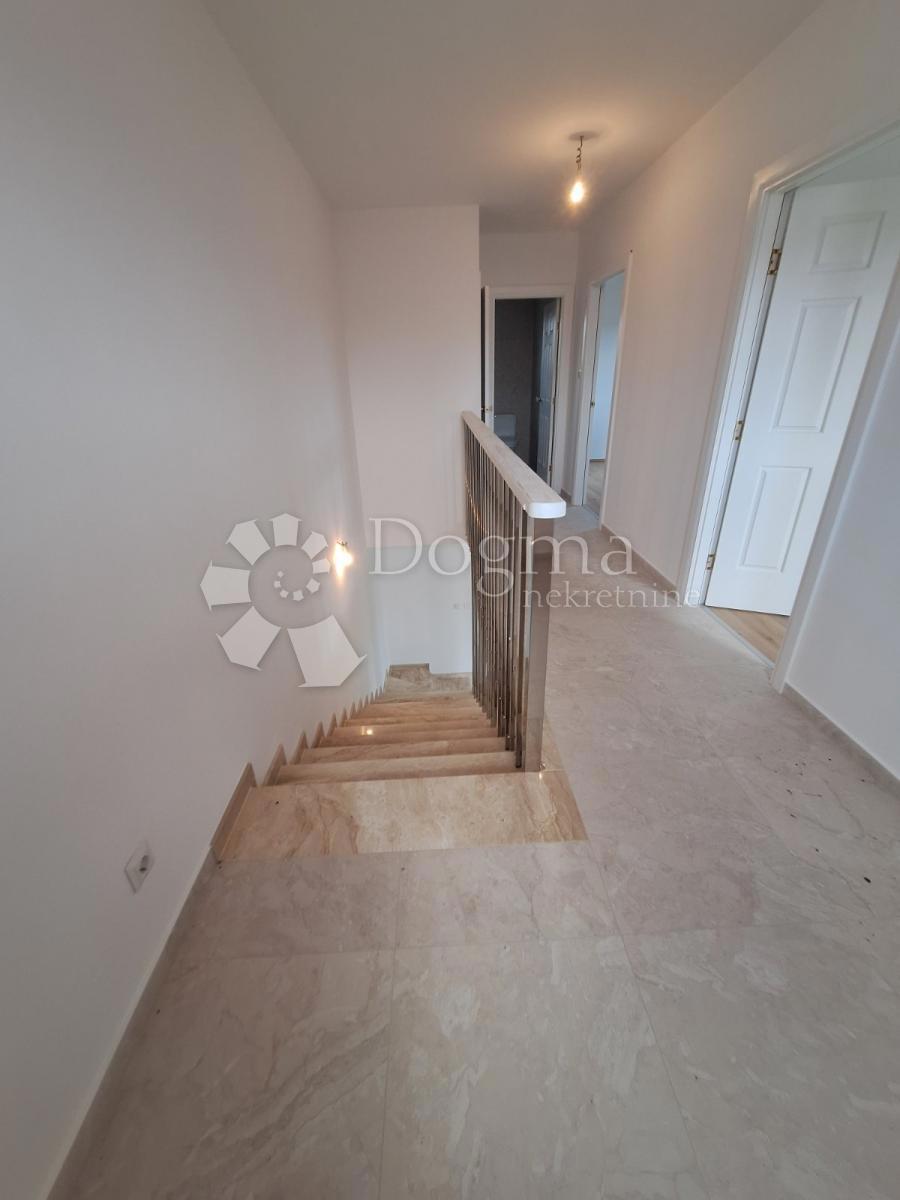 Hiša Soline, Dobrinj, 222m2