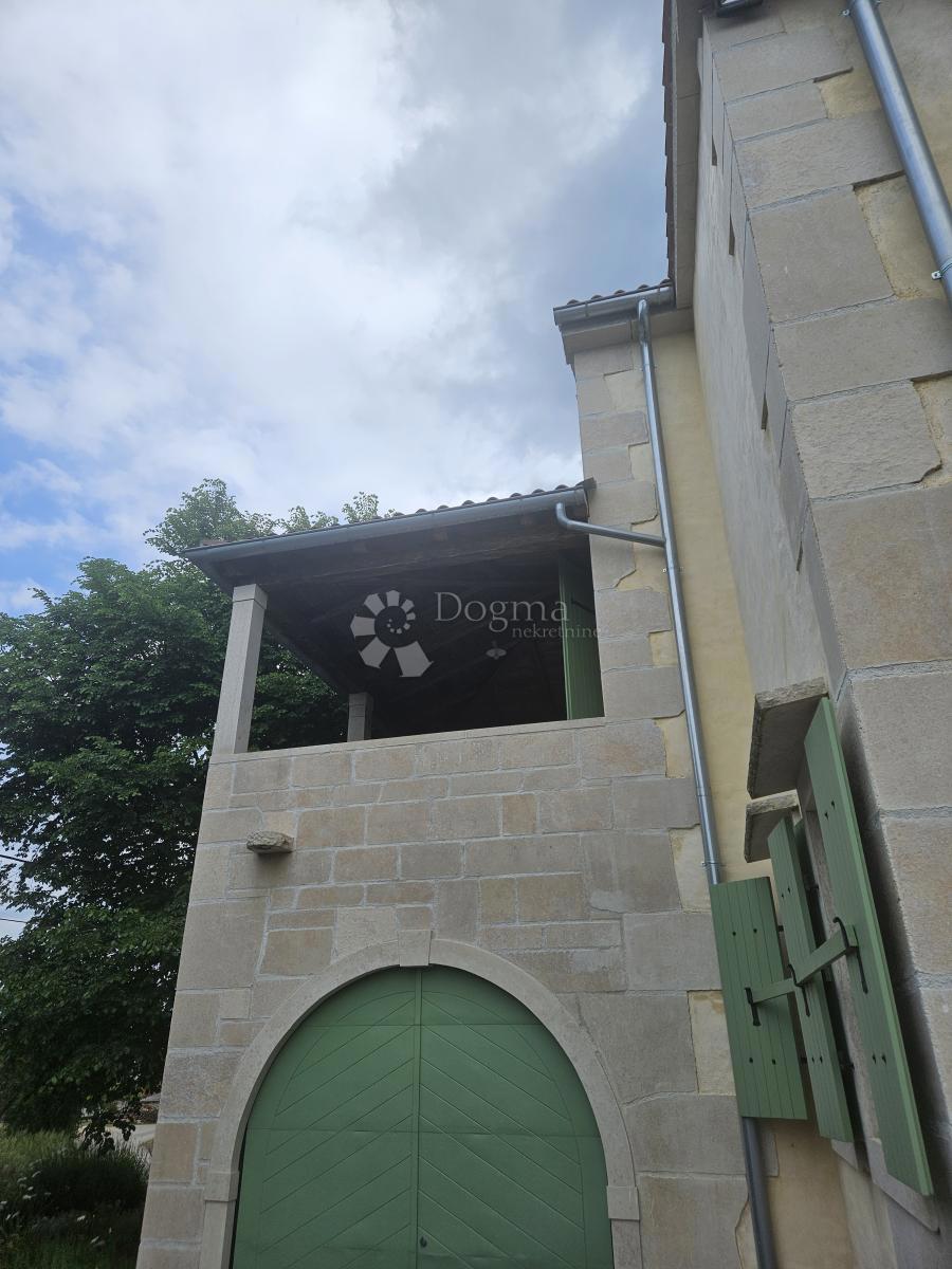 Hiša Dobrinj, 215m2