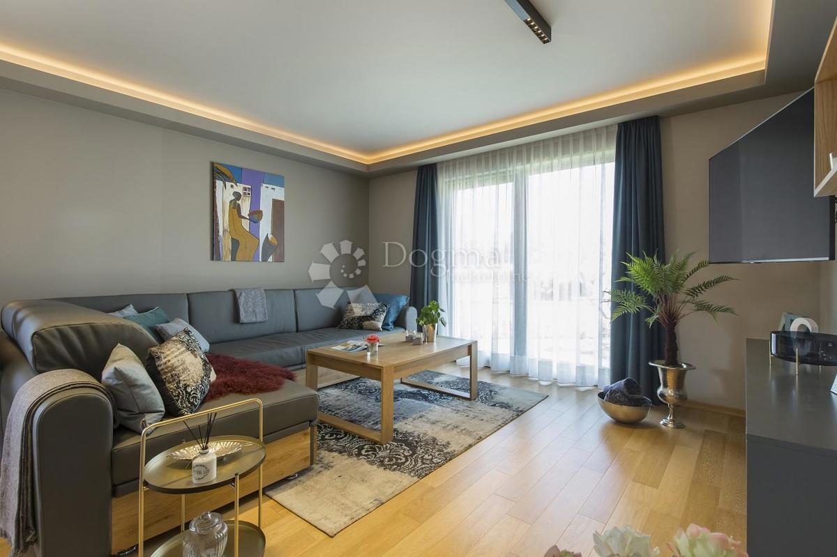 Hiša Poreč, 320m2