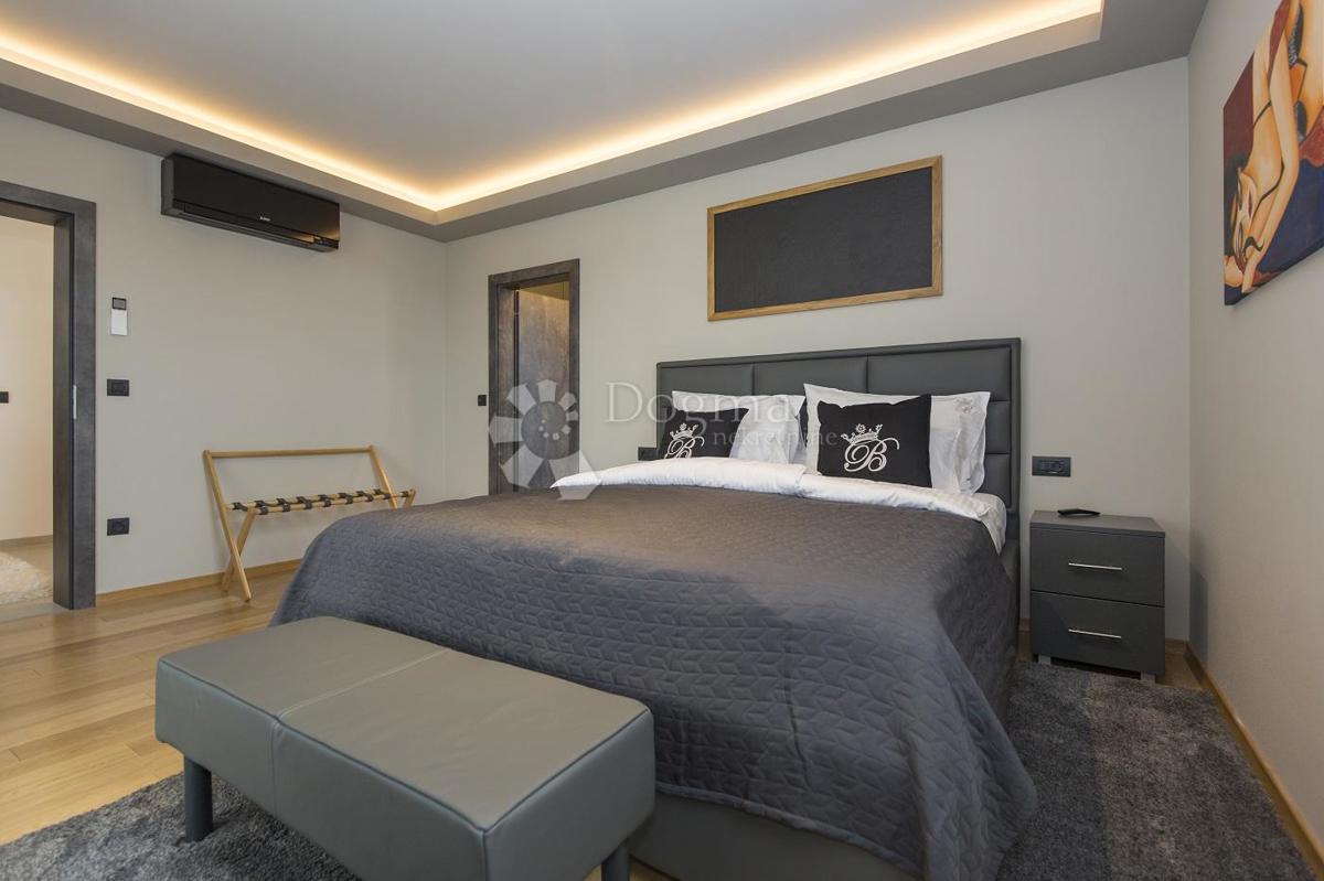 Hiša Poreč, 320m2
