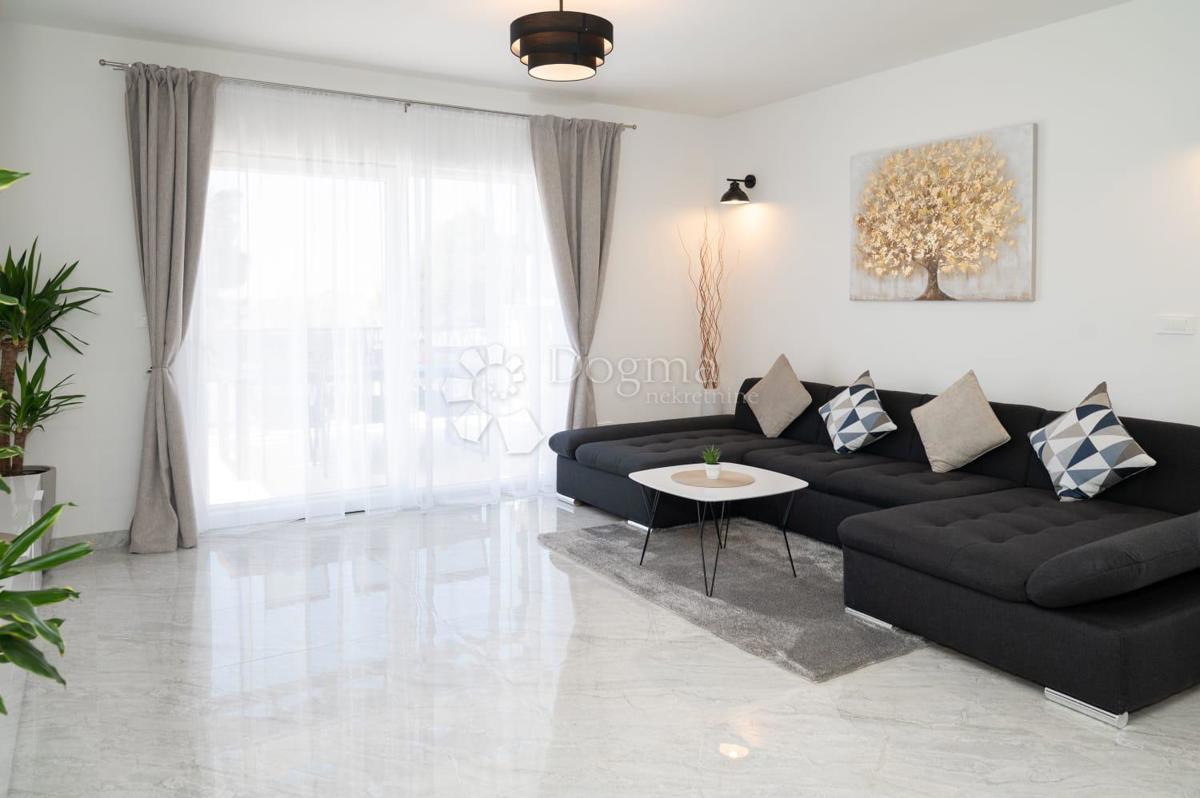 Hiša Vodice, 164m2