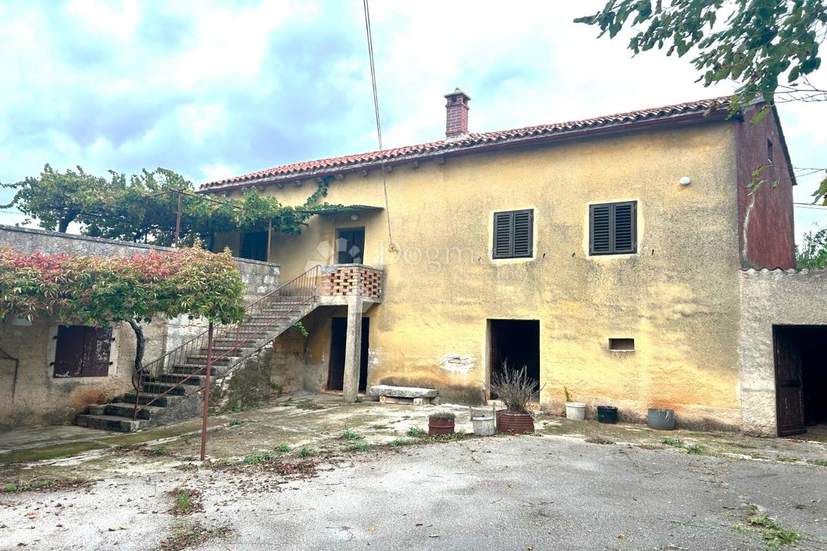 Hiša Svetvinčenat, 180m2