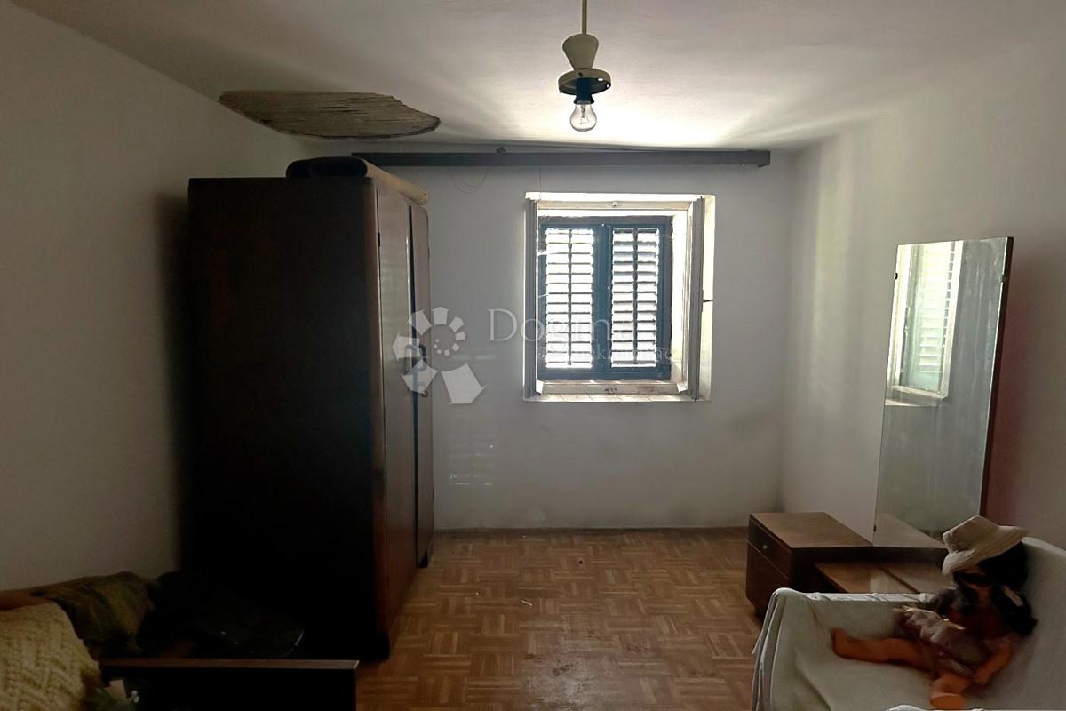 Hiša Svetvinčenat, 180m2