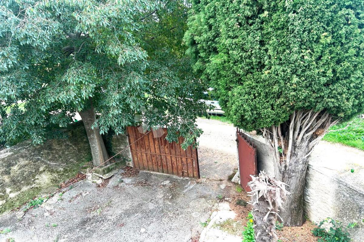 Hiša Svetvinčenat, 180m2