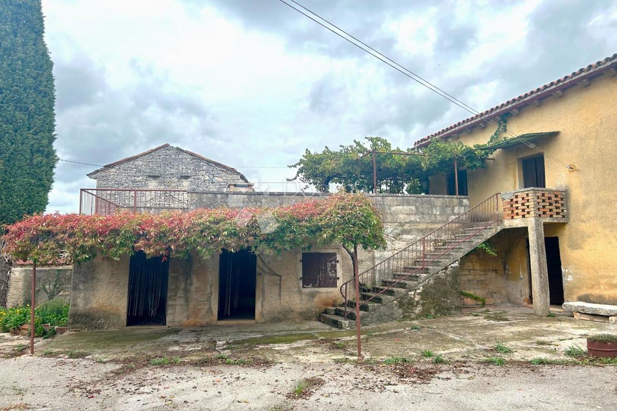 Hiša Svetvinčenat, 180m2