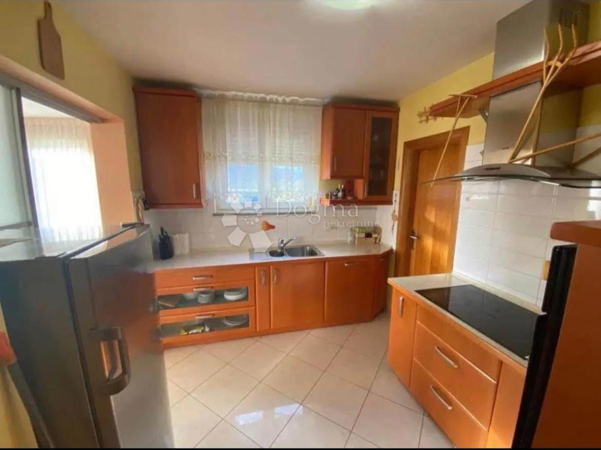 Stanovanje Rešetari, Kastav, 133,01m2