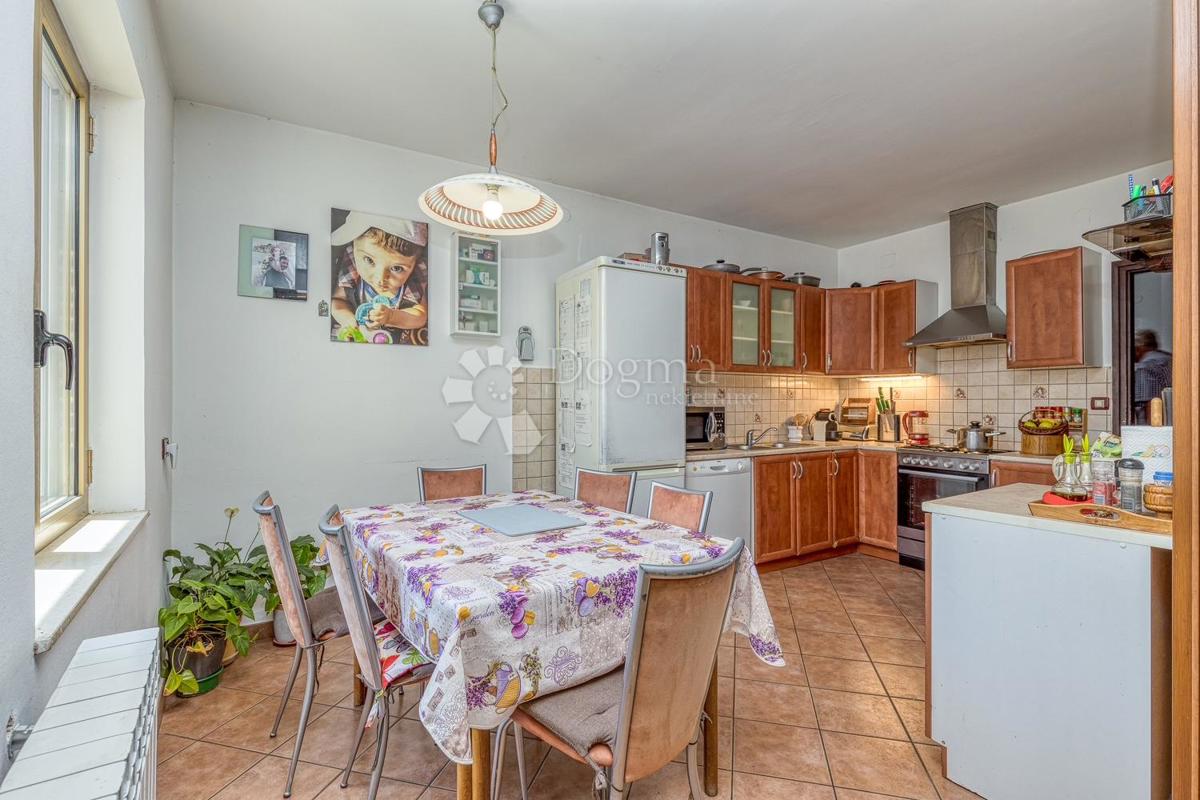 Hiša Rovinj, 316,65m2