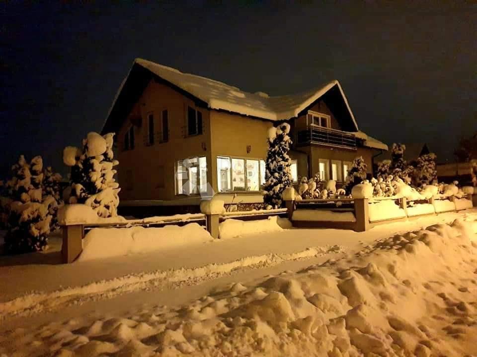 Hiša Delnice, 345m2