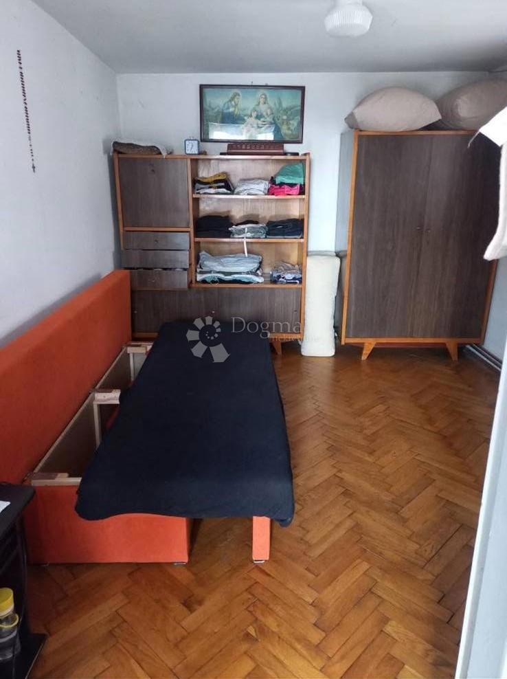 Hiša Mikulići, Črnomerec, 65m2