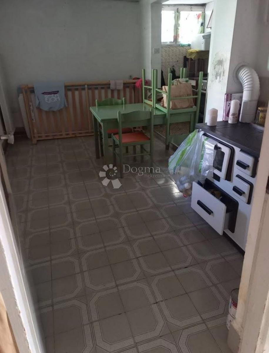 Hiša Mikulići, Črnomerec, 65m2