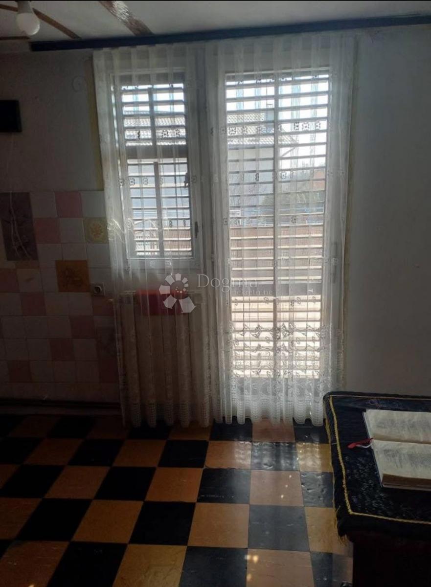 Hiša Mikulići, Črnomerec, 65m2