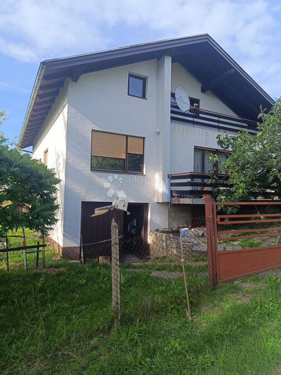 Hiša Kupinečki Kraljevec, Brezovica, 200m2