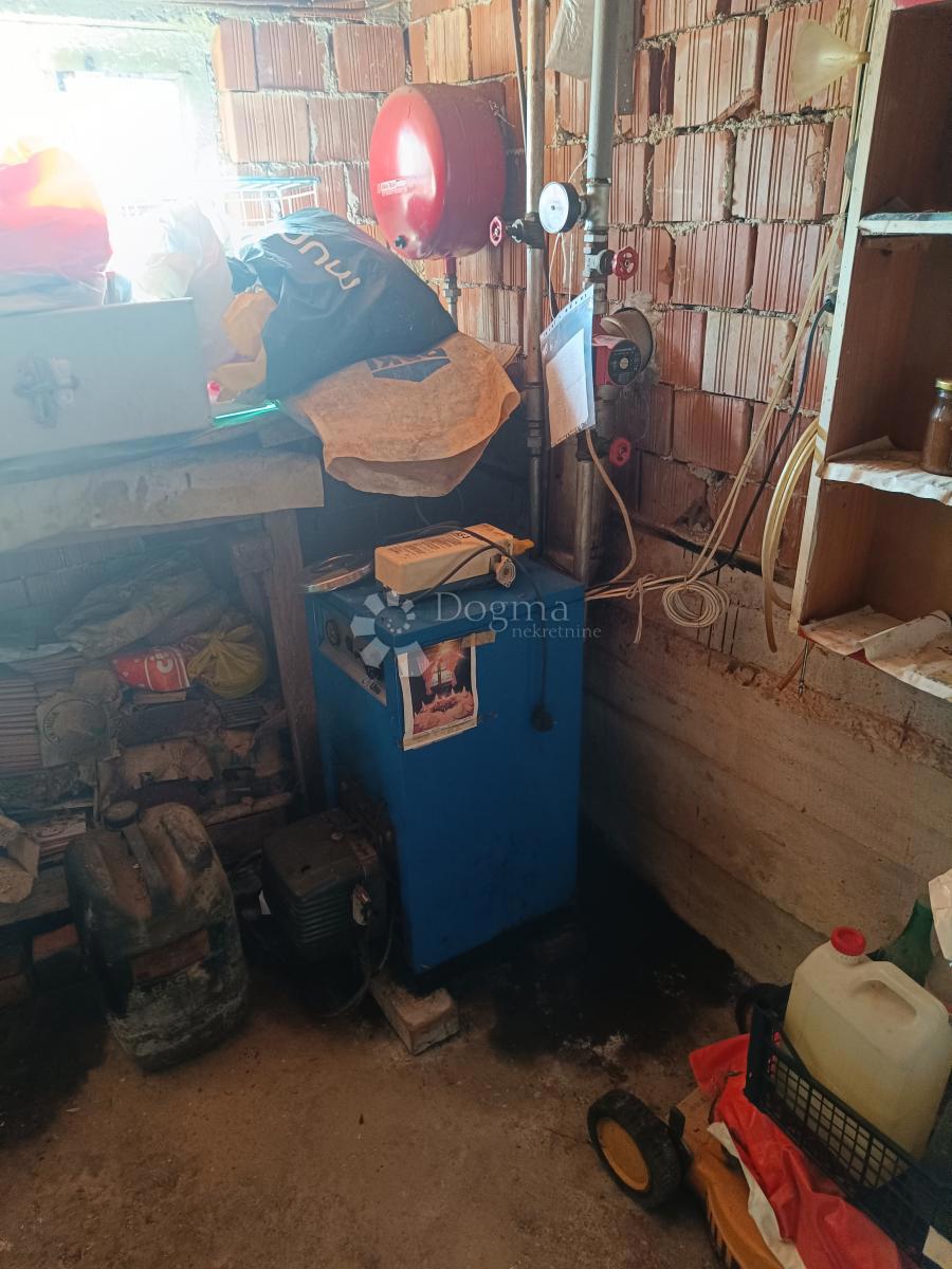 Hiša Kupinečki Kraljevec, Brezovica, 200m2
