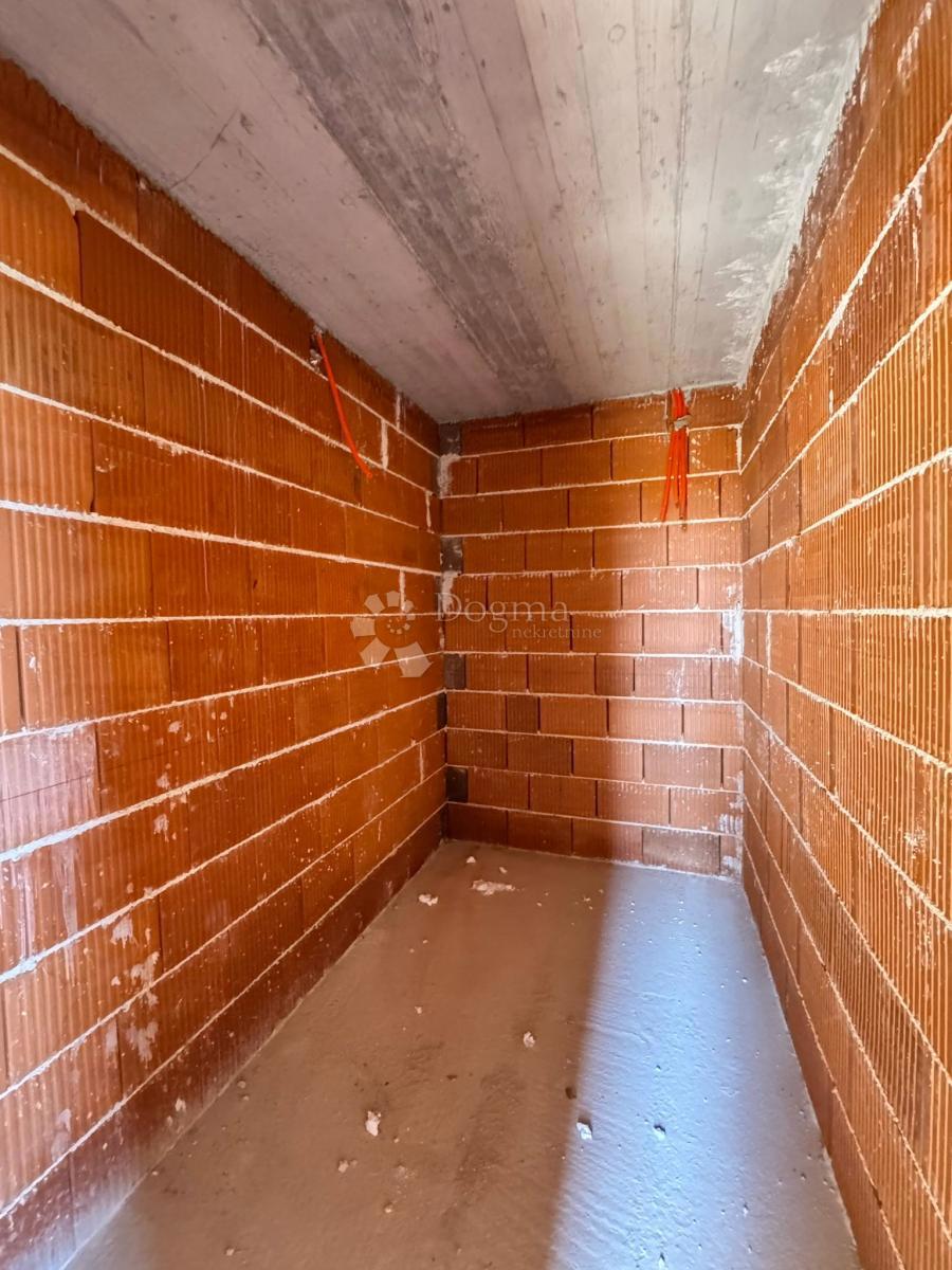 Stanovanje Valdebek, Pula, 79,36m2