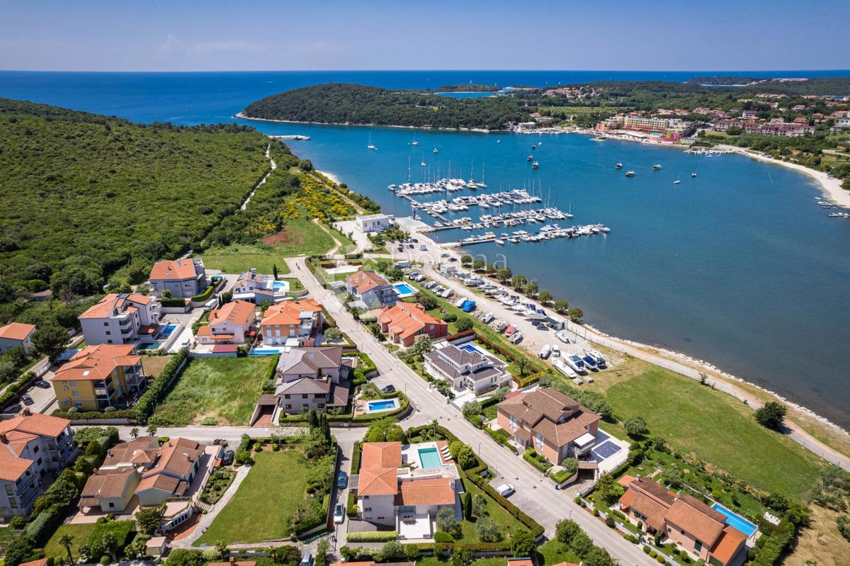 Luksuzna vila v bližini buutique marine
