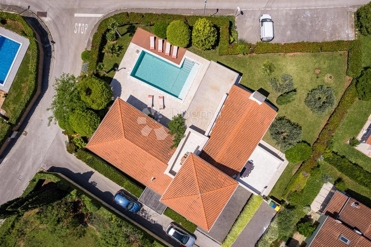 Luksuzna vila v bližini buutique marine