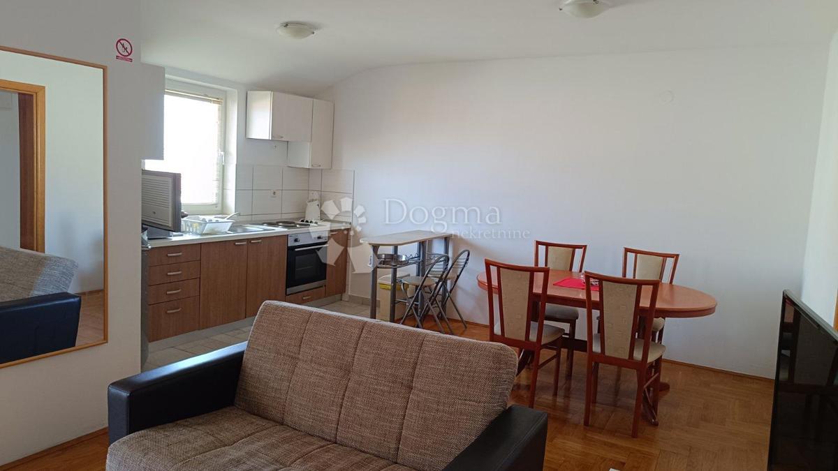Apartma Bogovići, Malinska-Dubašnica, 61m2