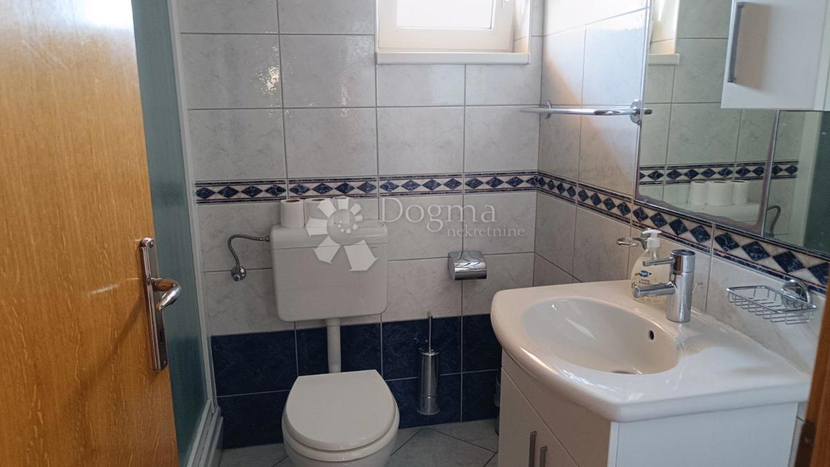 Apartma Bogovići, Malinska-Dubašnica, 61m2