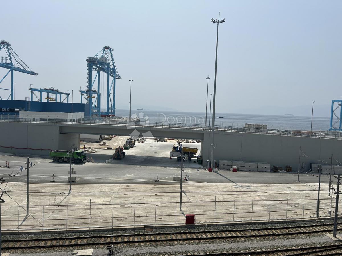 Poslovni prostor Mlaka, Rijeka, 800m2