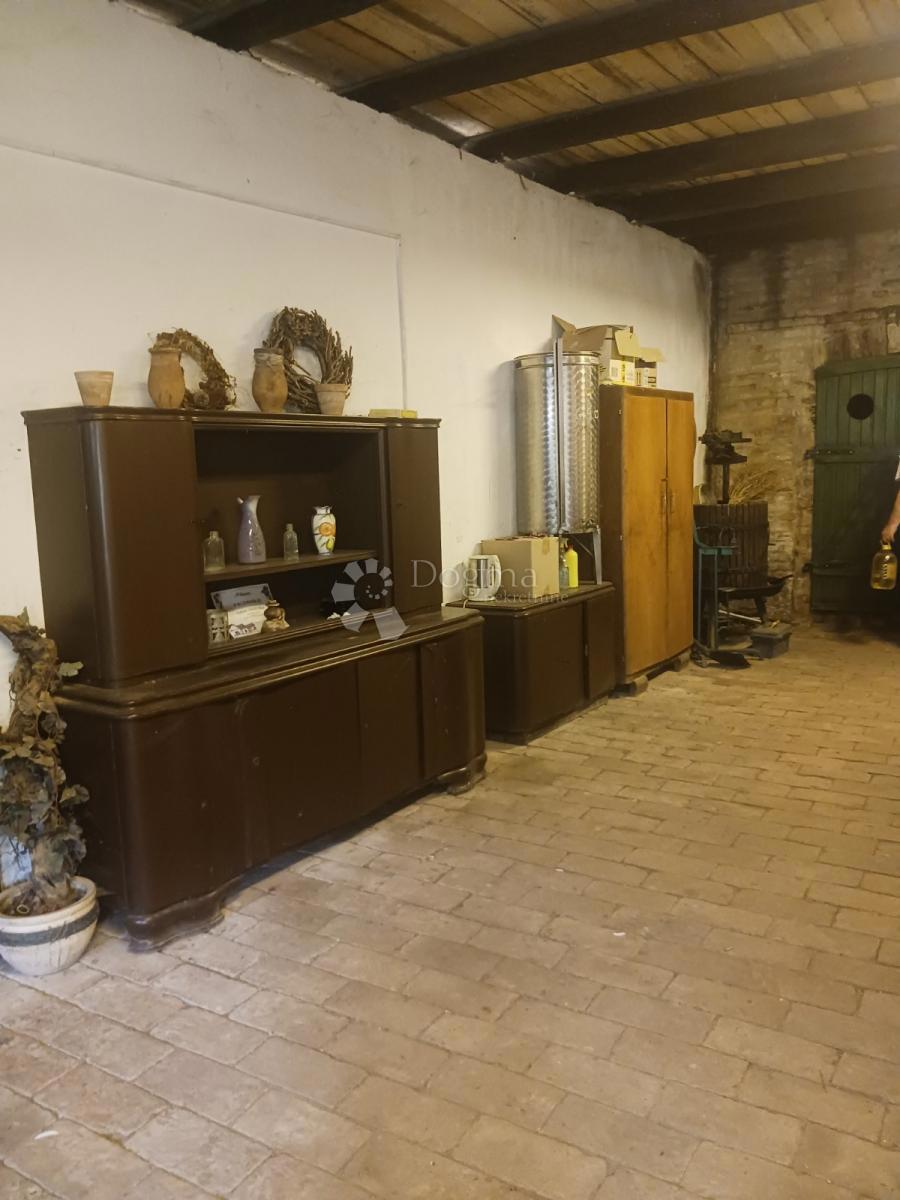 Hiša Zmajevac, Kneževi Vinogradi, 155m2