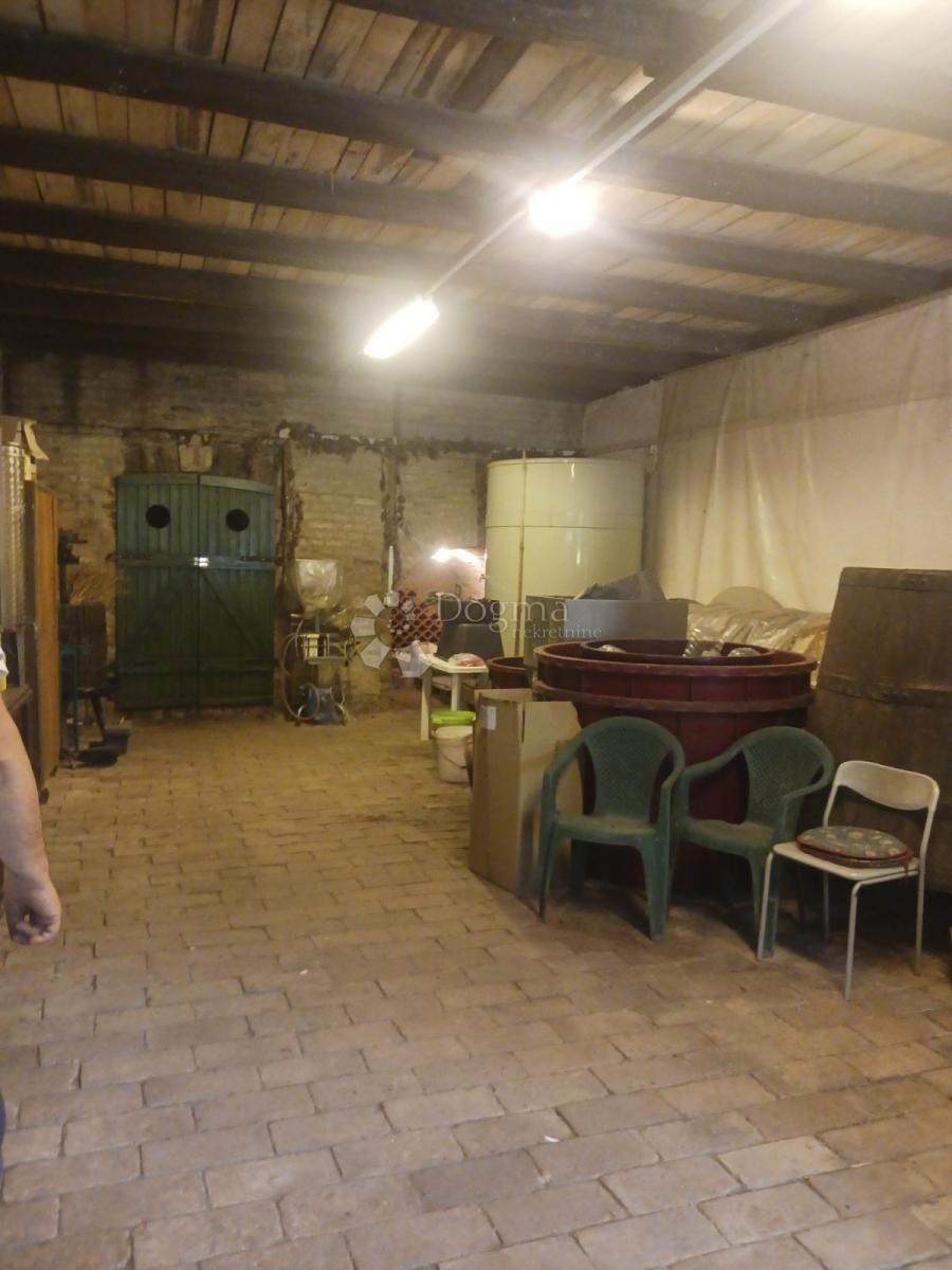 Hiša Zmajevac, Kneževi Vinogradi, 155m2