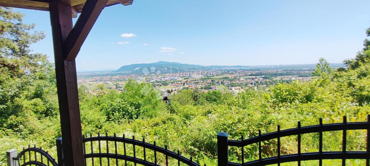 Hiša Sveta Nedelja, 326m2