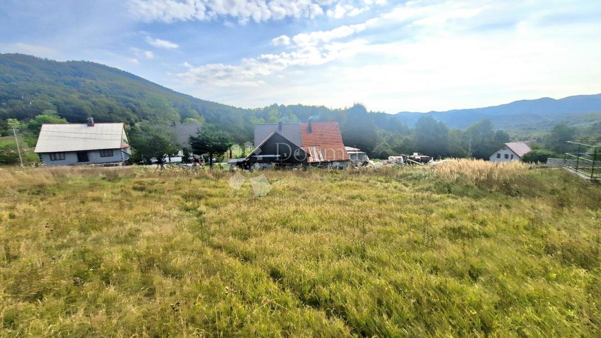 Zemljišče Mrkopalj, 658m2