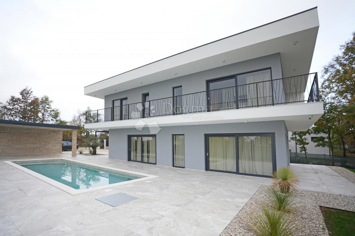 MODERNA HIŠA V GRADNJI