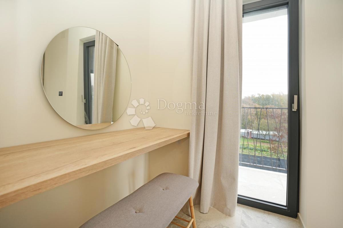 MODERNA HIŠA V GRADNJI