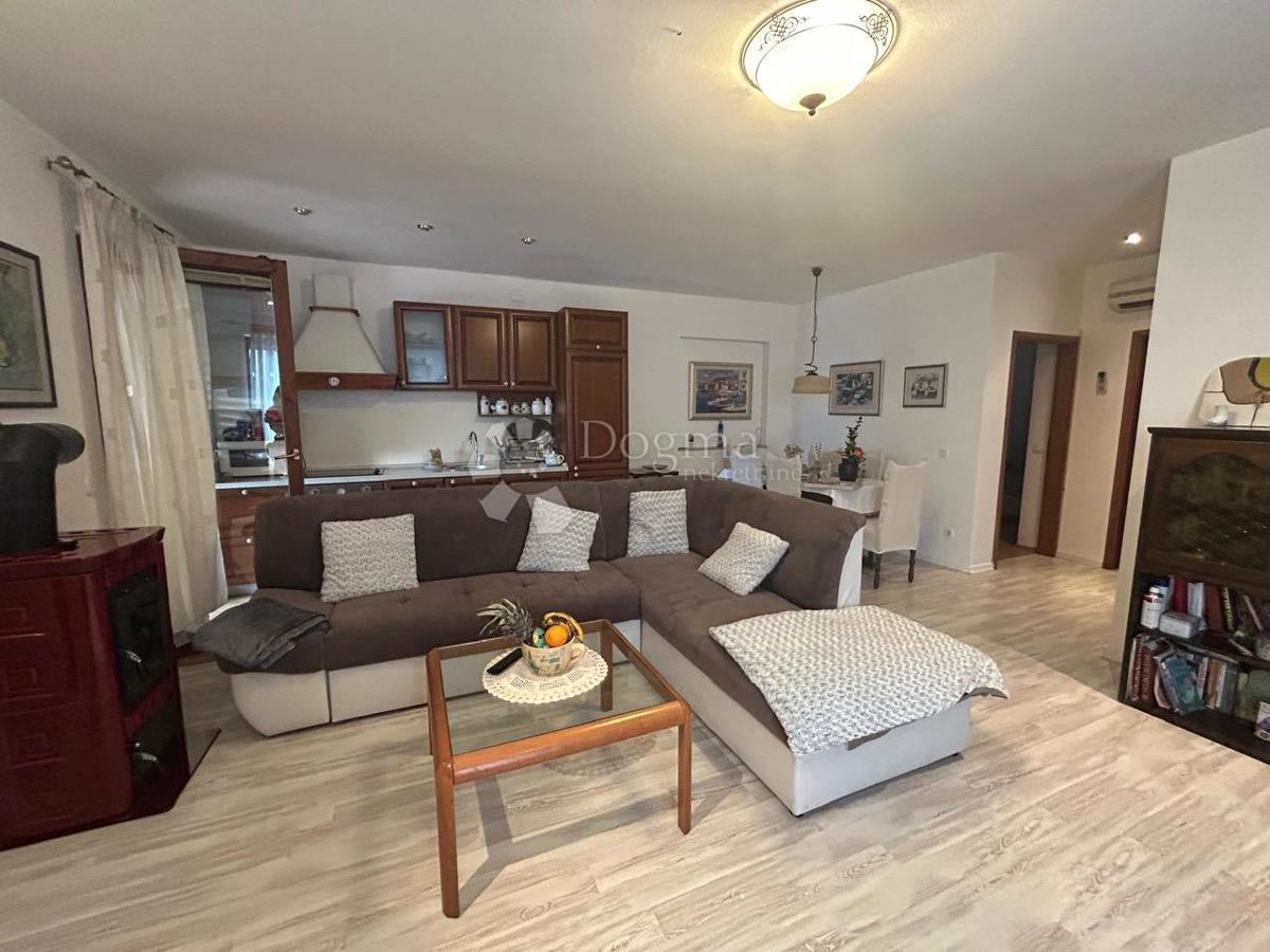 Apartma Kremenići, Malinska-Dubašnica, 72m2