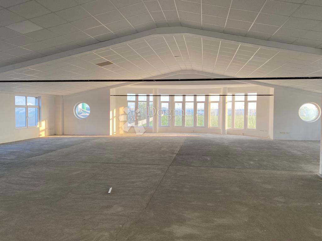 Poslovni prostor Gornja Vrba, 1.350m2