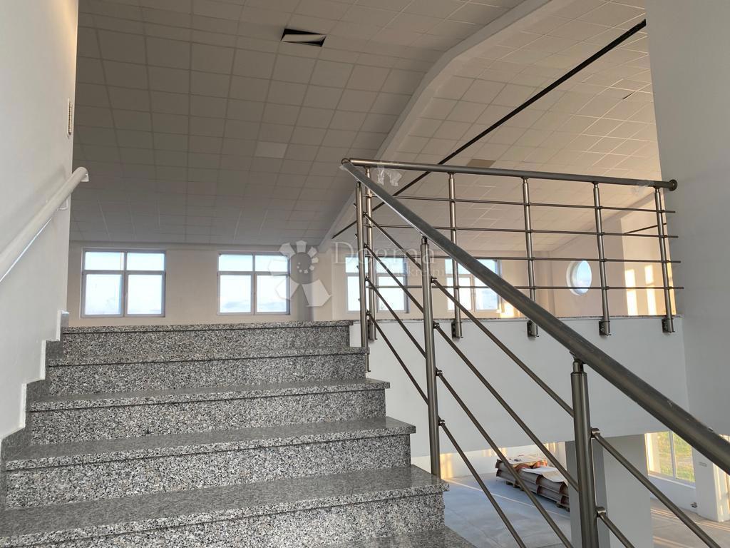 Poslovni prostor Gornja Vrba, 1.350m2