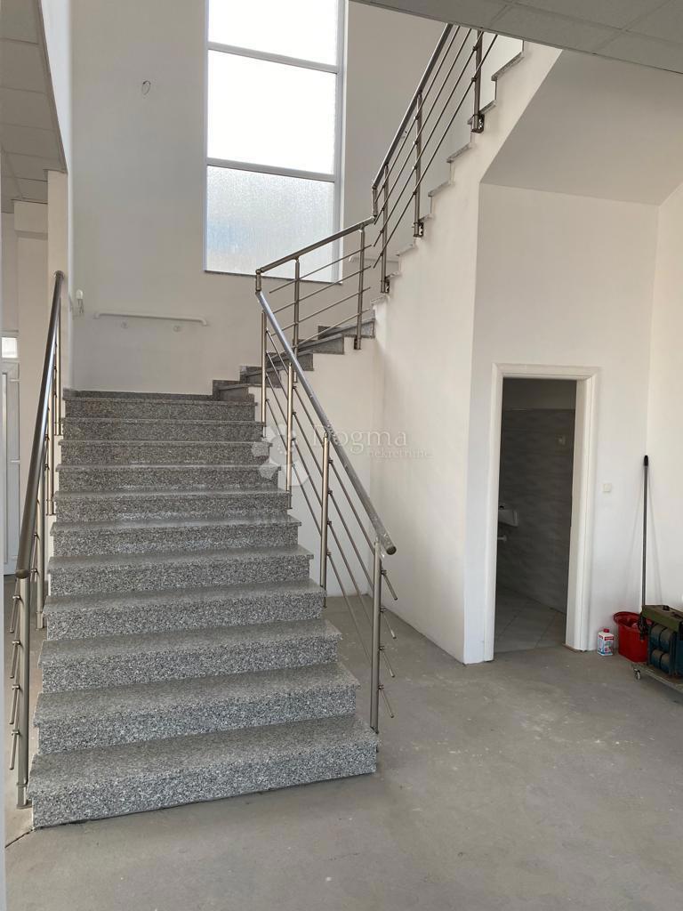 Poslovni prostor Gornja Vrba, 1.350m2