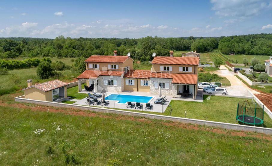 Hiša Labin, 240m2