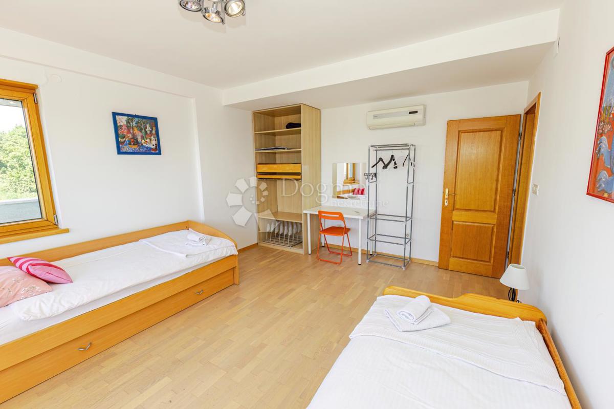 Hiša Bijenik, Črnomerec, 415,10m2