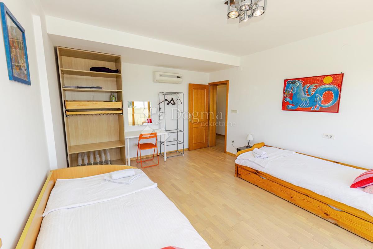 Hiša Bijenik, Črnomerec, 415,10m2