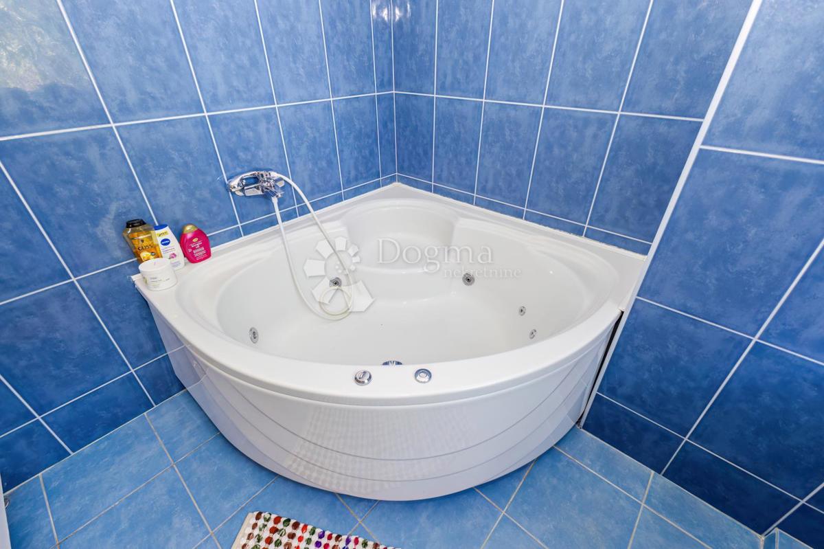 Hiša Bijenik, Črnomerec, 415,10m2