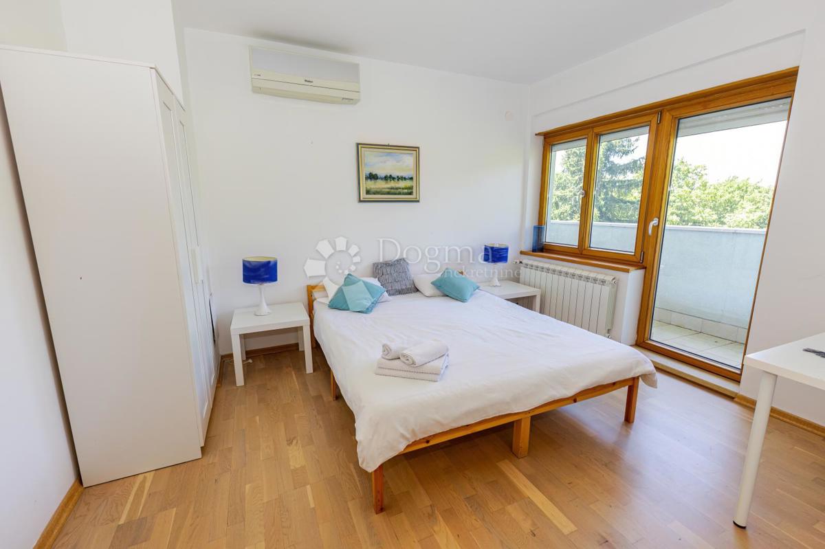Hiša Bijenik, Črnomerec, 415,10m2