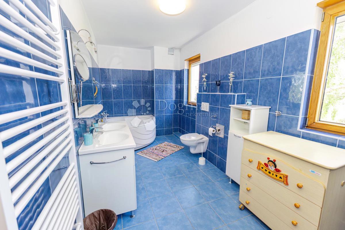 Hiša Bijenik, Črnomerec, 415,10m2