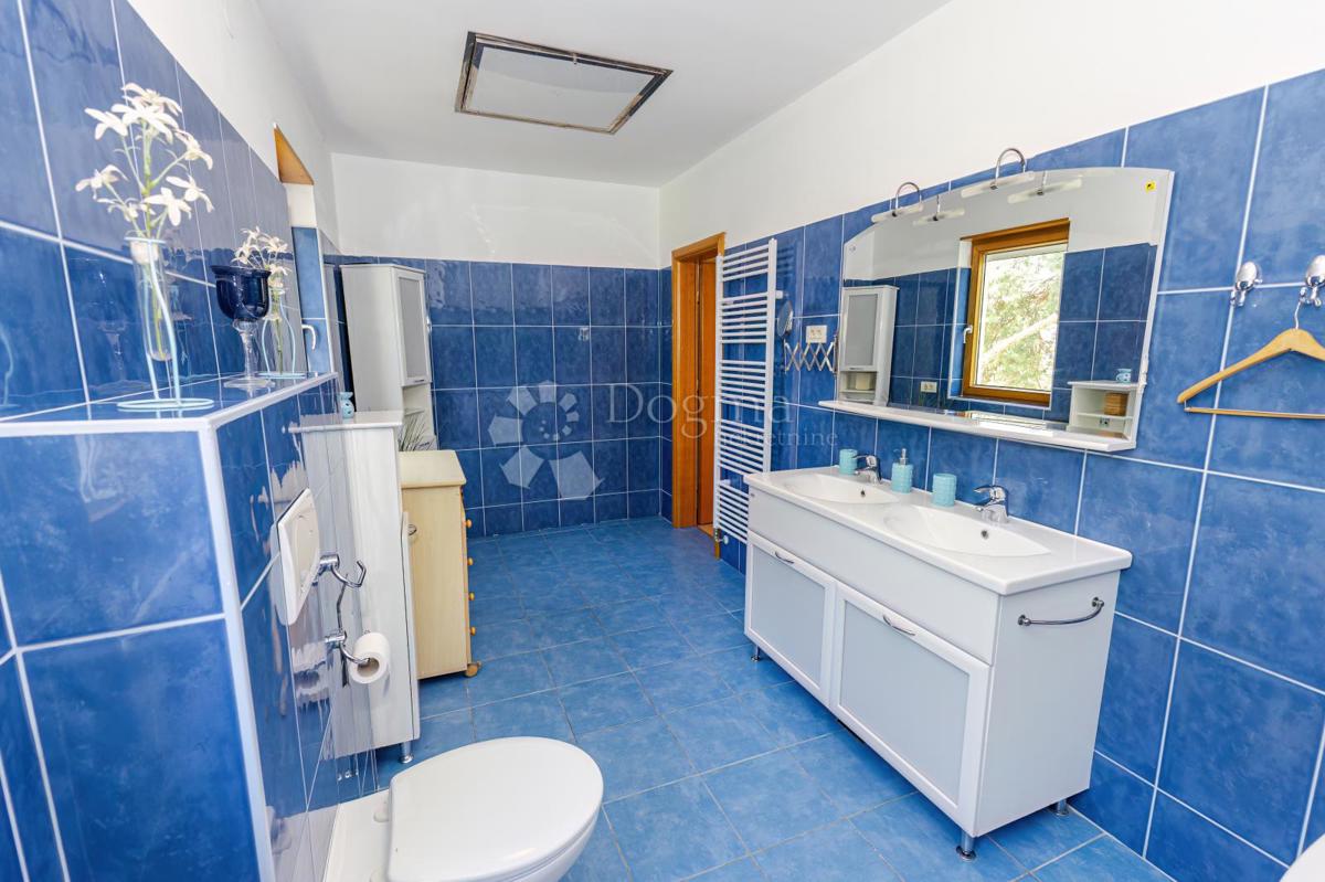 Hiša Bijenik, Črnomerec, 415,10m2