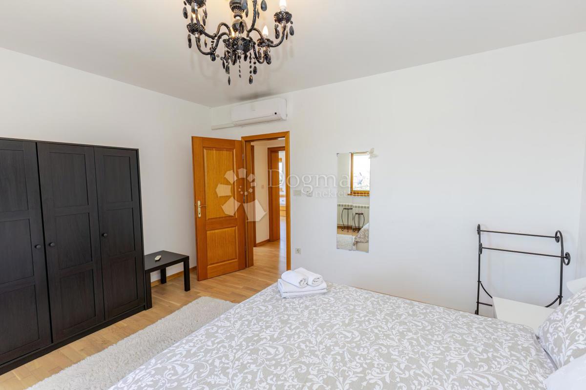 Hiša Bijenik, Črnomerec, 415,10m2