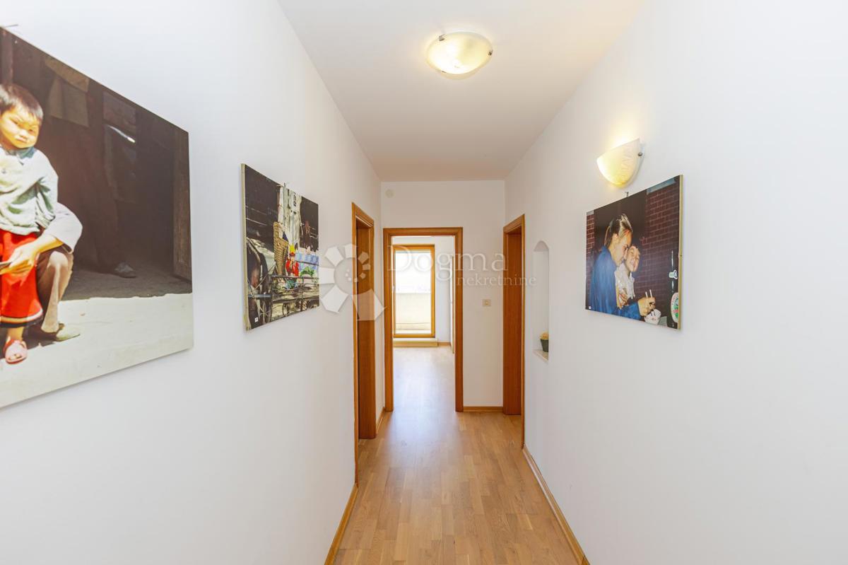 Hiša Bijenik, Črnomerec, 415,10m2
