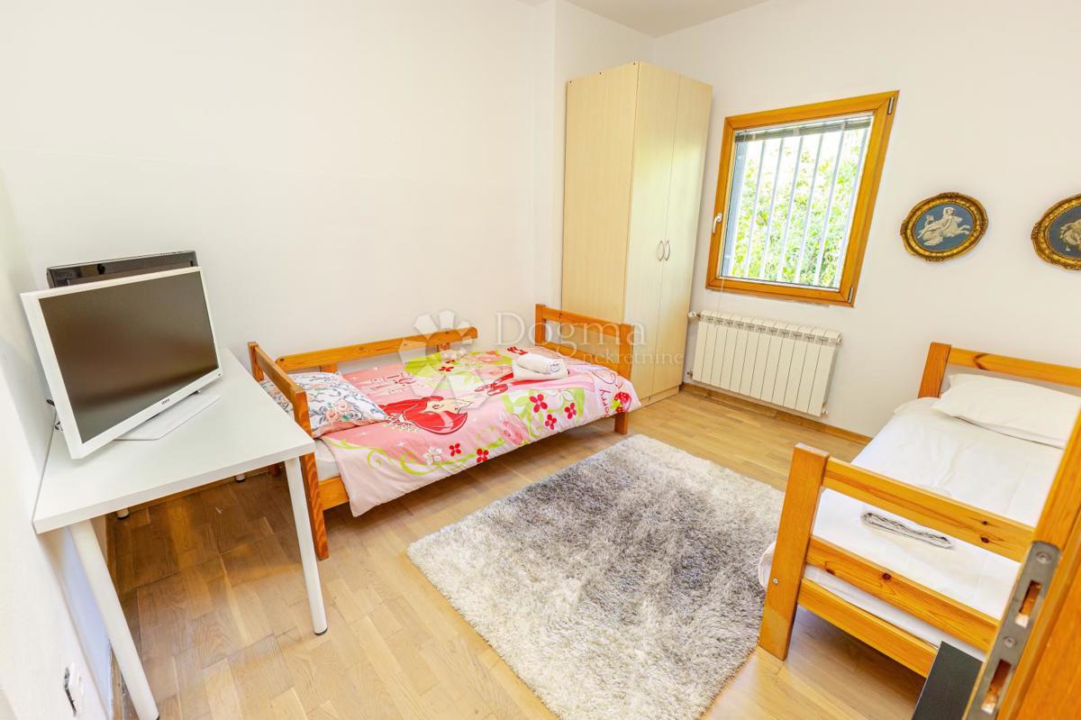 Hiša Bijenik, Črnomerec, 415,10m2