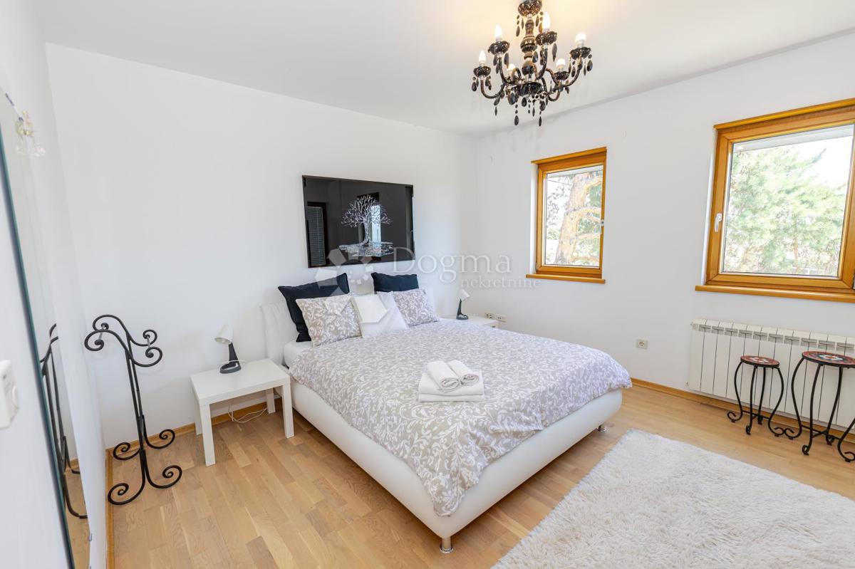 Hiša Bijenik, Črnomerec, 415,10m2