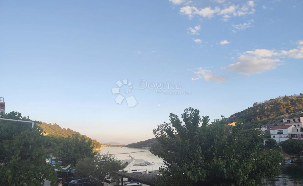 Hiša Zaton, Šibenik - Okolica, 130m2