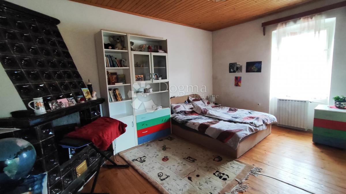 Hiša Prezid, Čabar, 1.000m2